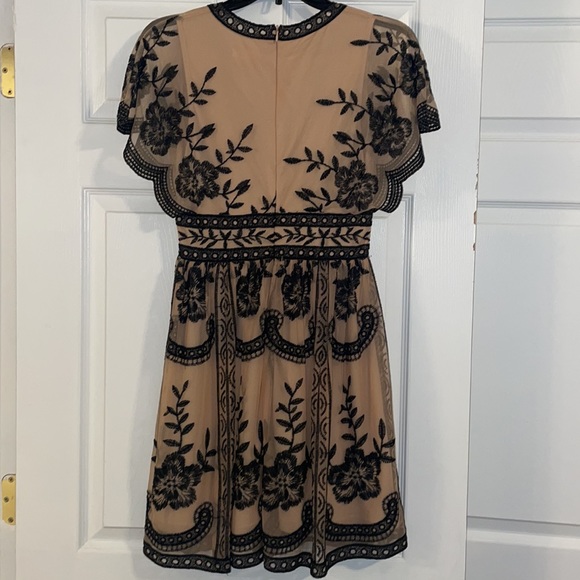 Altar’d State Dress - Picture 3 of 4